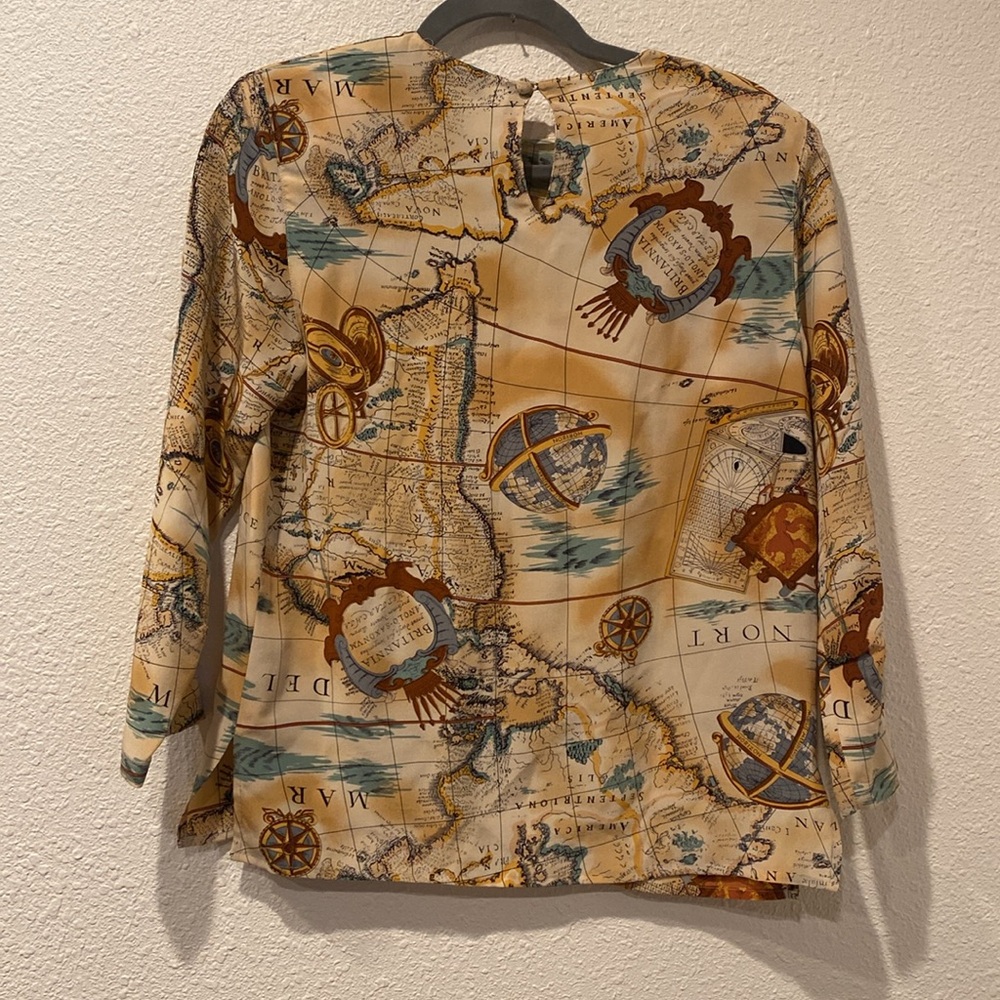 Vtg‎ 90s Silk map print blouse - Picture 6 of 7